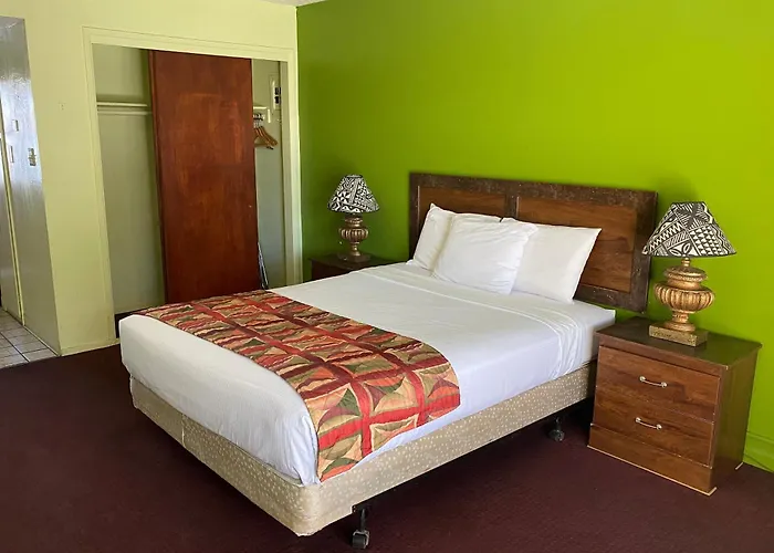 Hotel Oyo Az Desert Grove