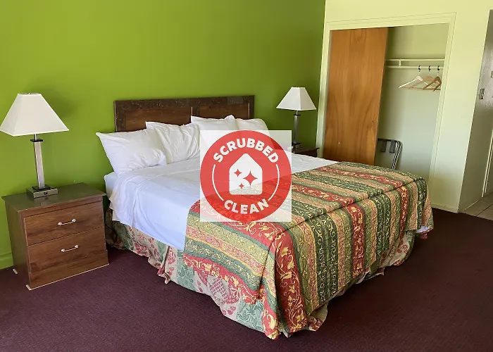 Hotel Oyo Az Desert Grove